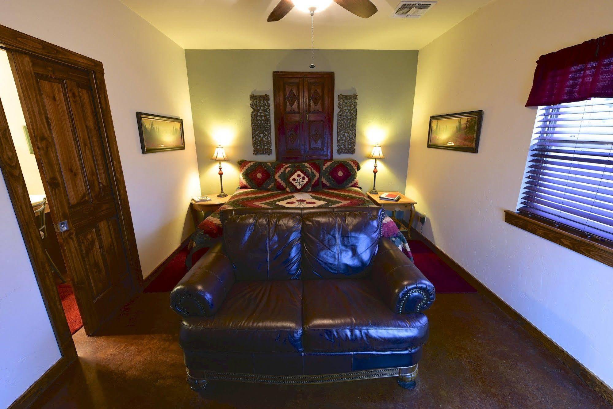 Lazy T Bed And Breakfast Fredericksburg Exterior foto
